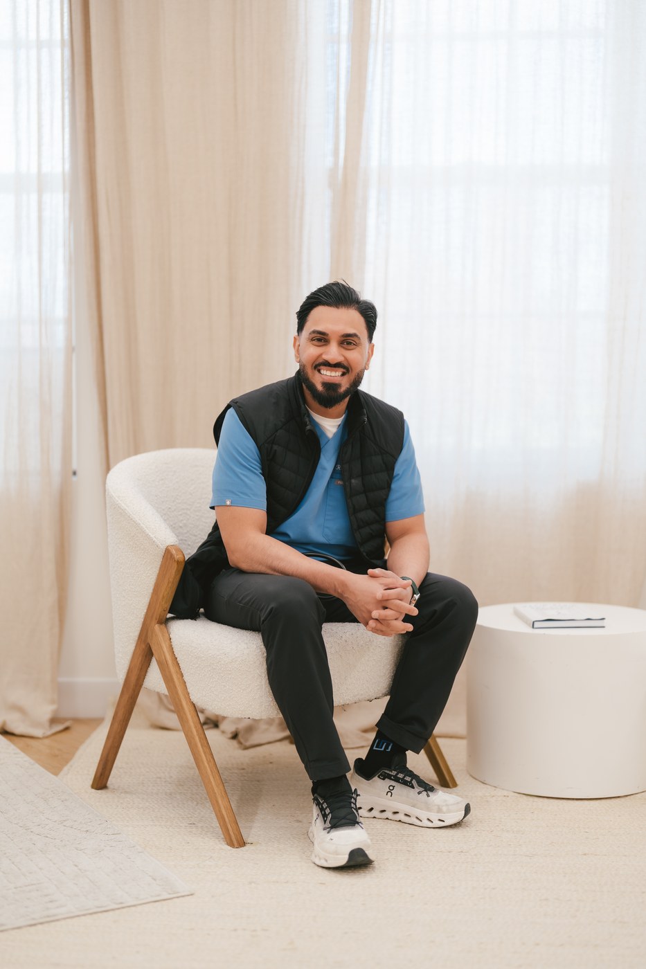 Dr. Ruan Vasandani, MD in clinic